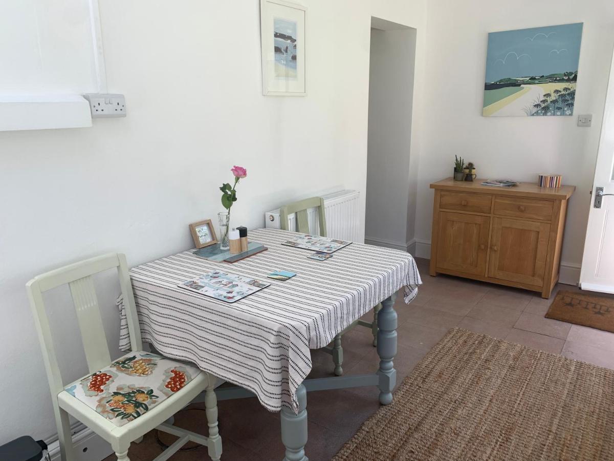 Puffin. Comfortable Annexe Central 法尔茅斯 外观 照片